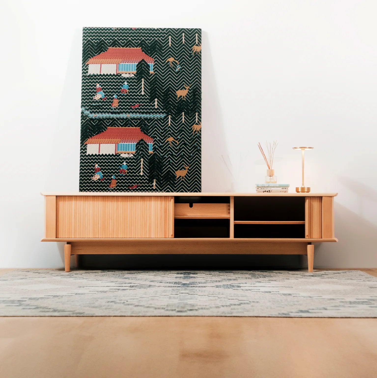 لوحة تلفزيون منزلقة مصنوعة يدويًا