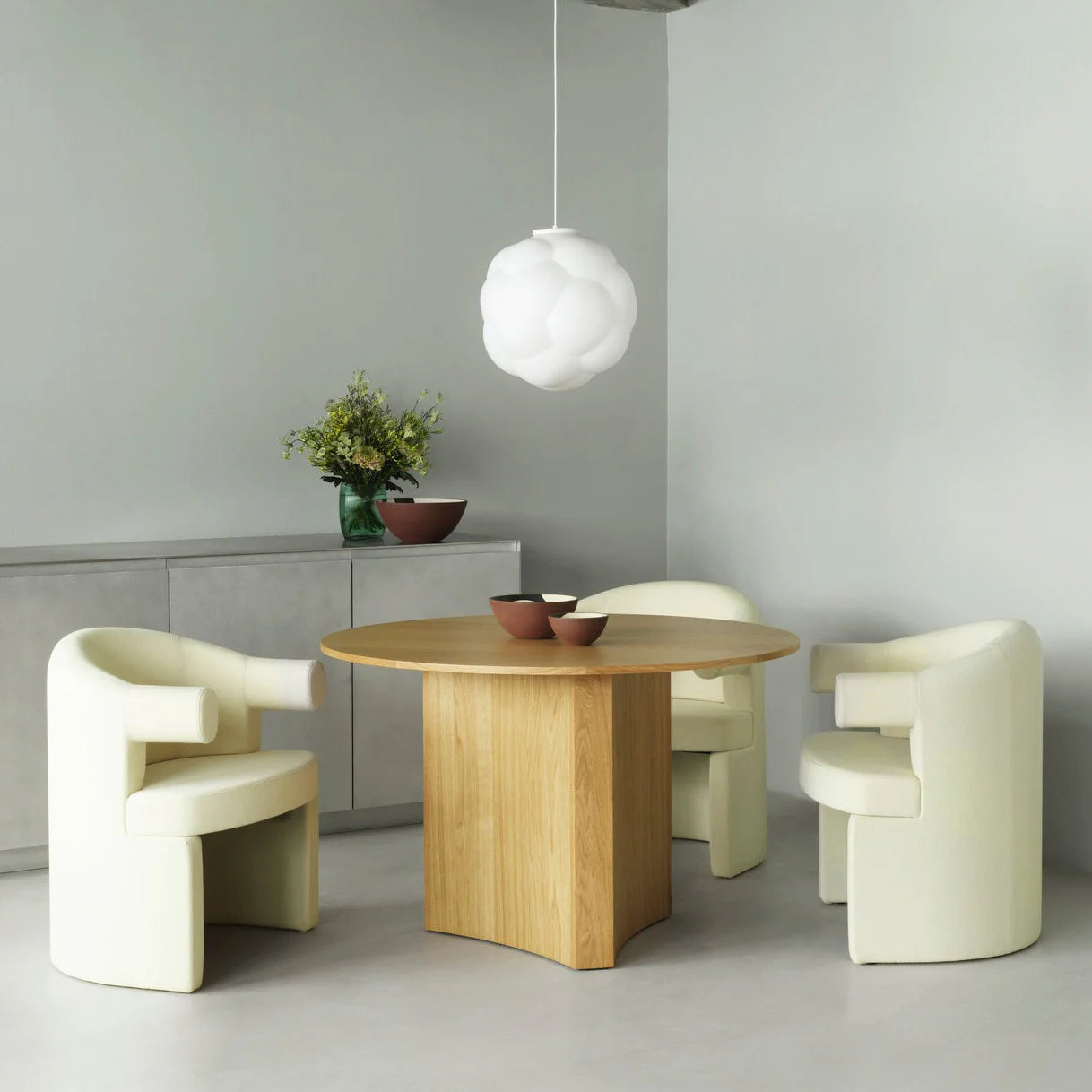 Avara Round Oak Dining Table (4 Sizes)