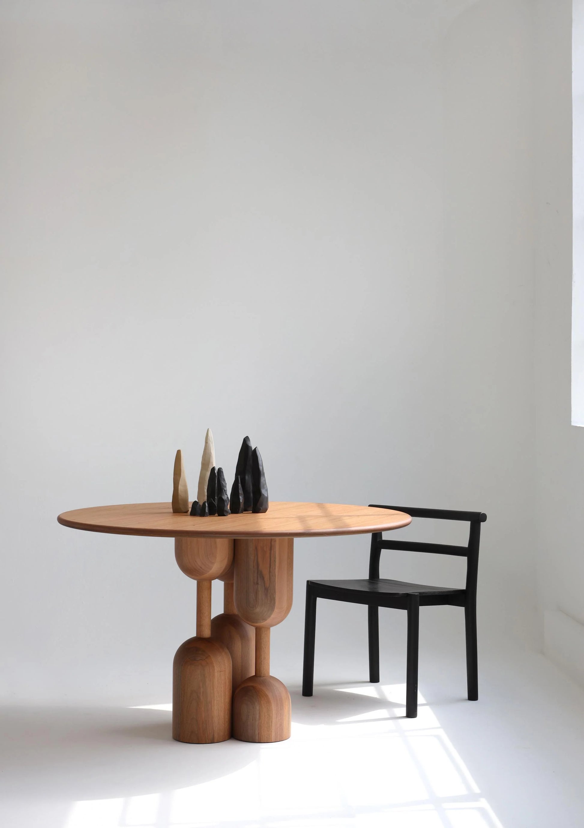 Baoma Solid Wood Round Table (4 Sizes)