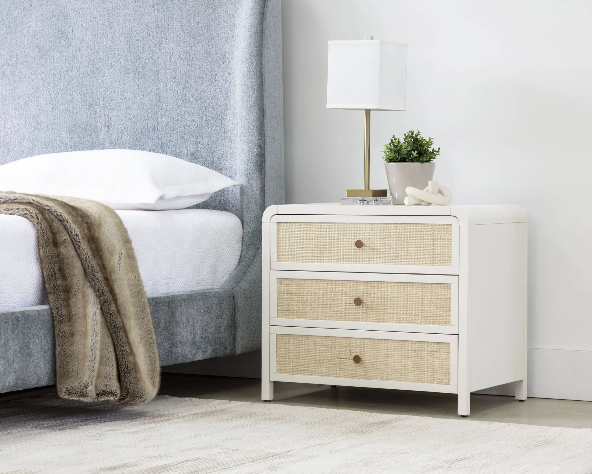 طاولة جانبية من Coastal Breeze