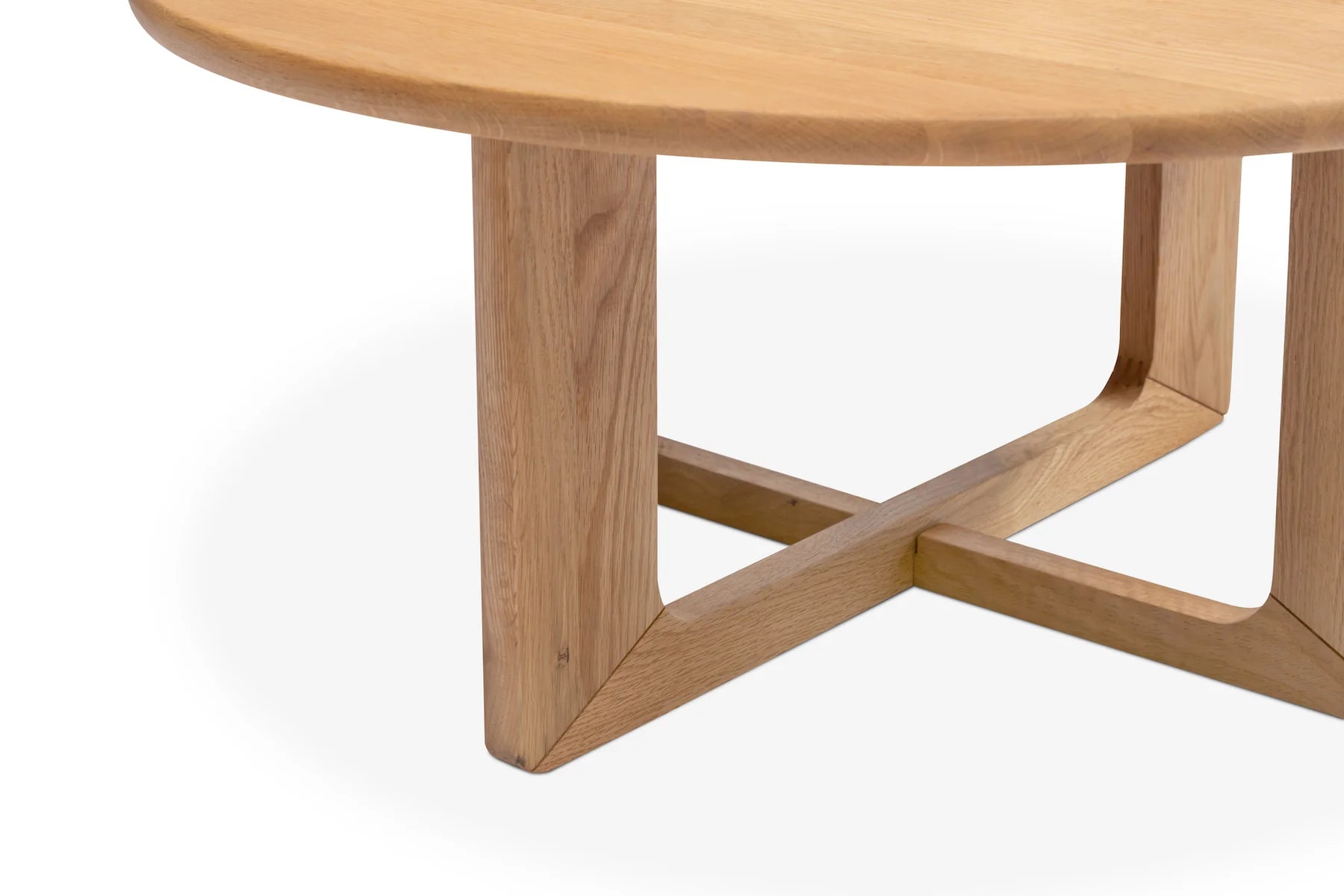 طاولة قهوة دائرية من إلمايرا