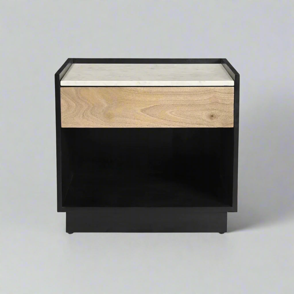 طاولة ليلية هارلين