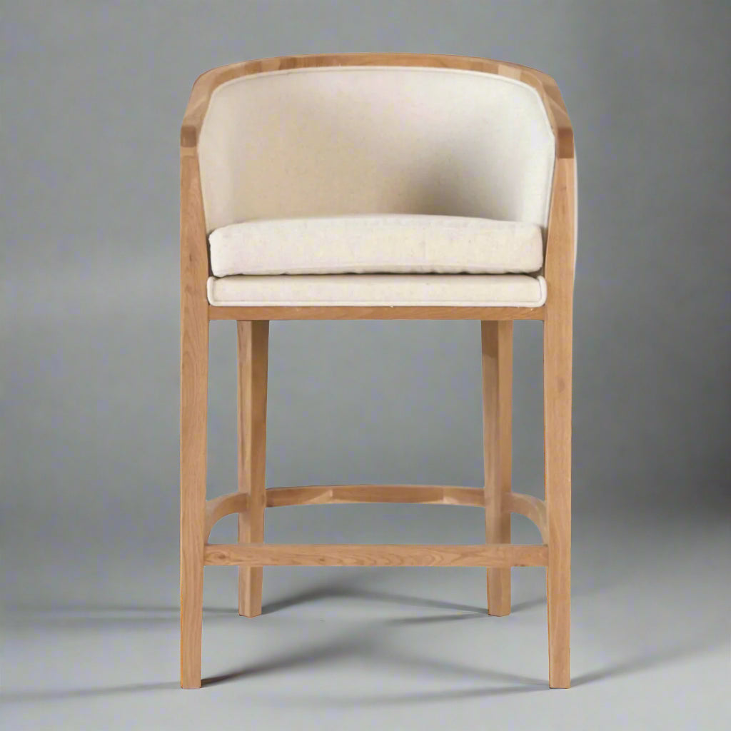 كرسي بار بإطار طبيعي من مارلو