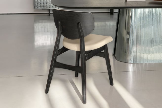 كرسي طعام ميرلا