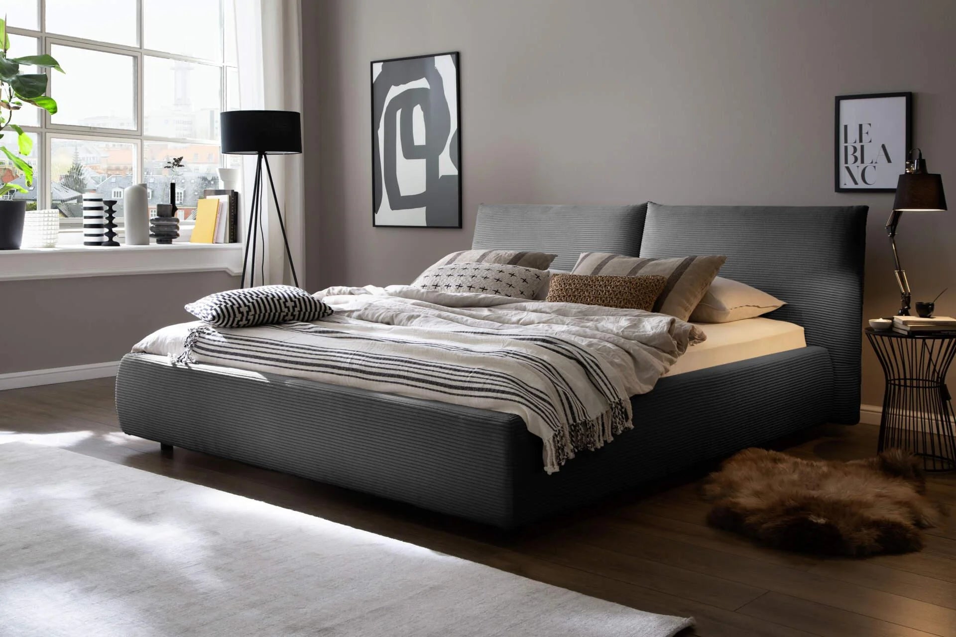 سرير نالو المنجد