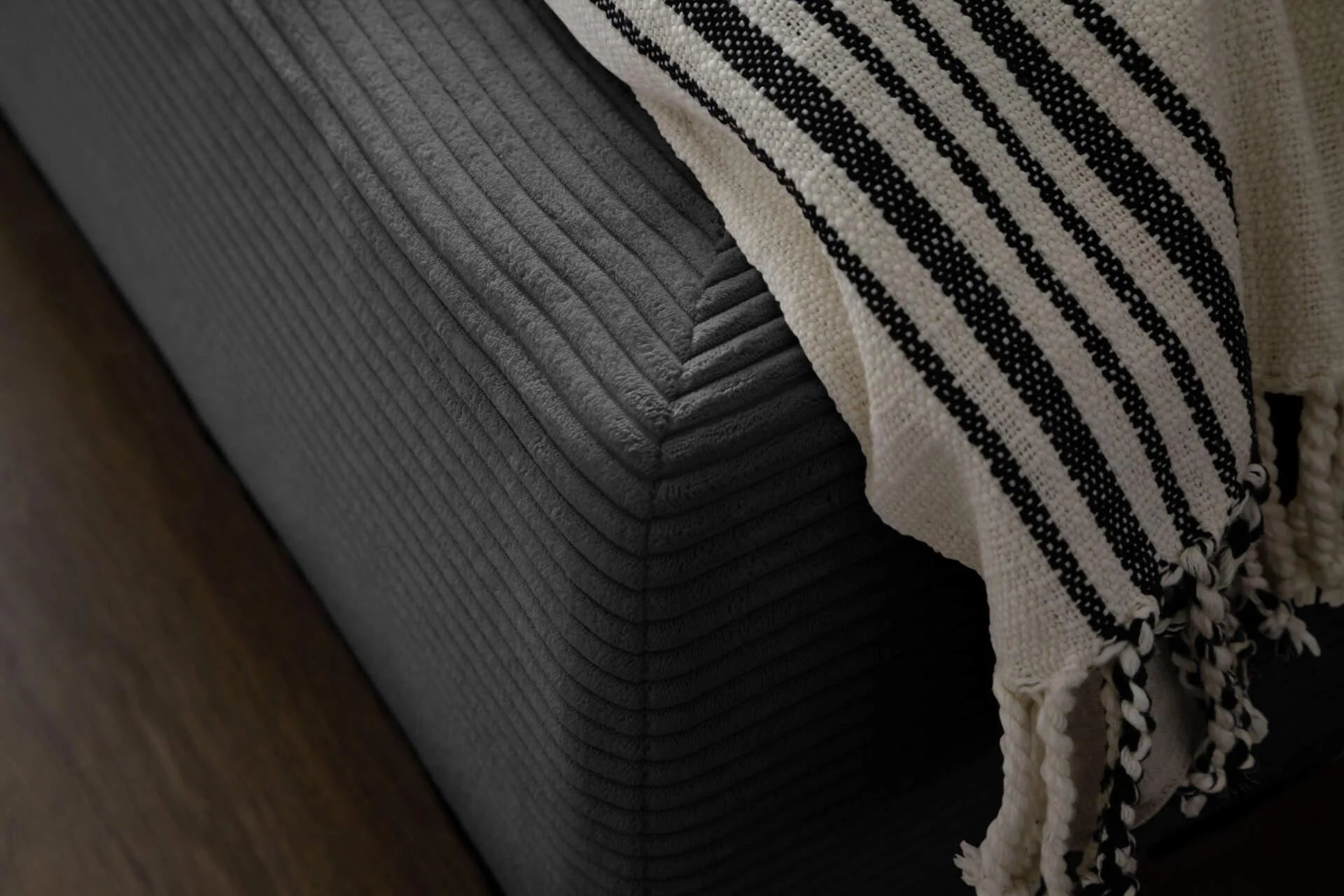 سرير نالو المنجد