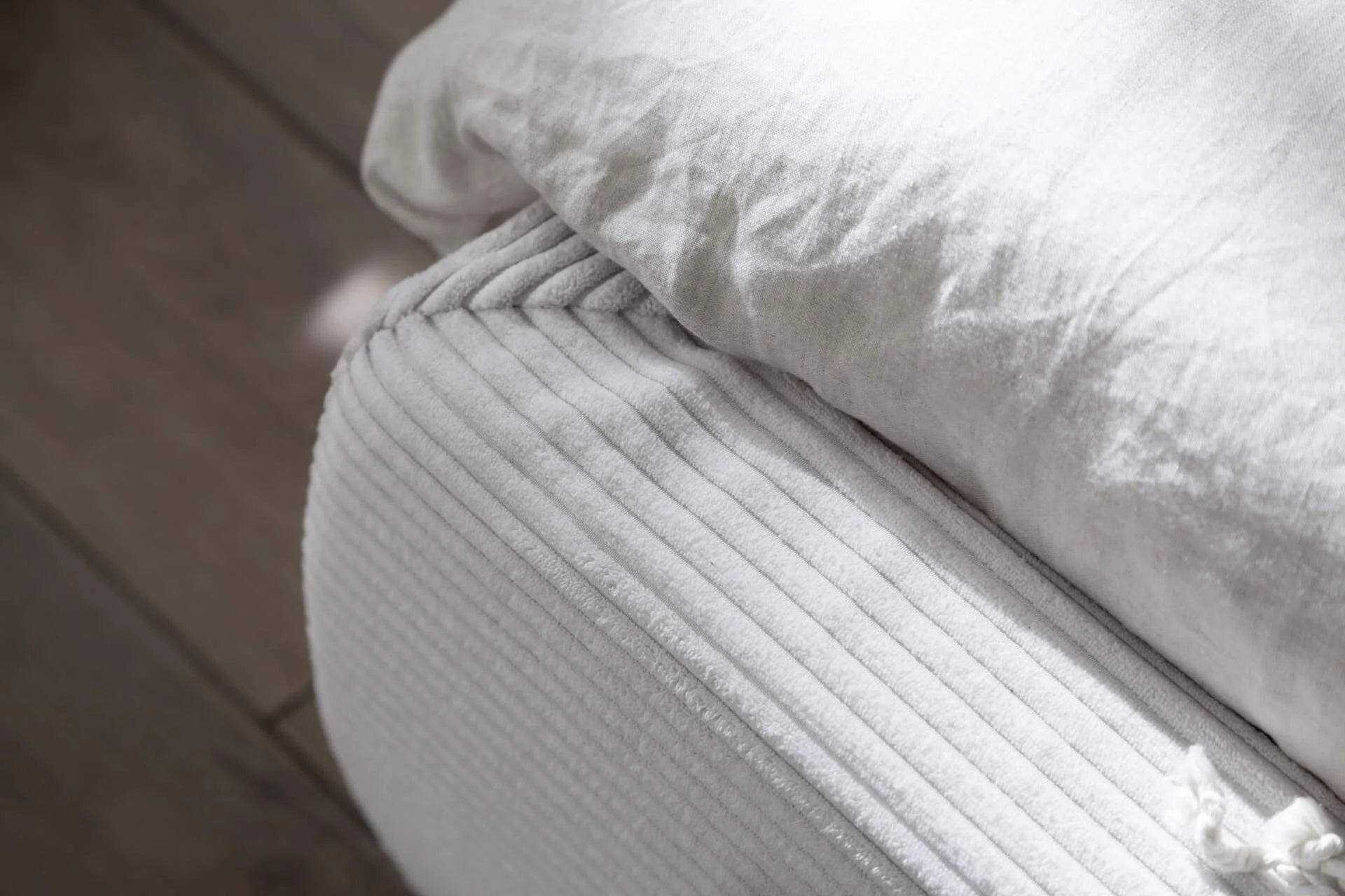 سرير نالو المنجد