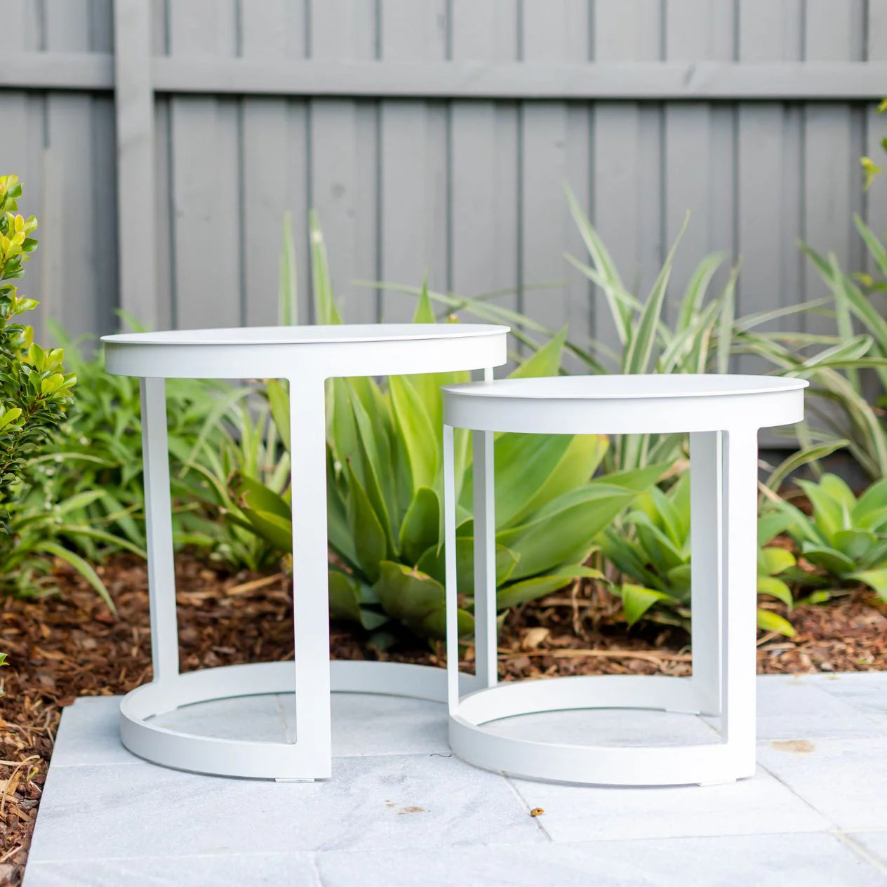 Neverland Outdoor Round Side Table