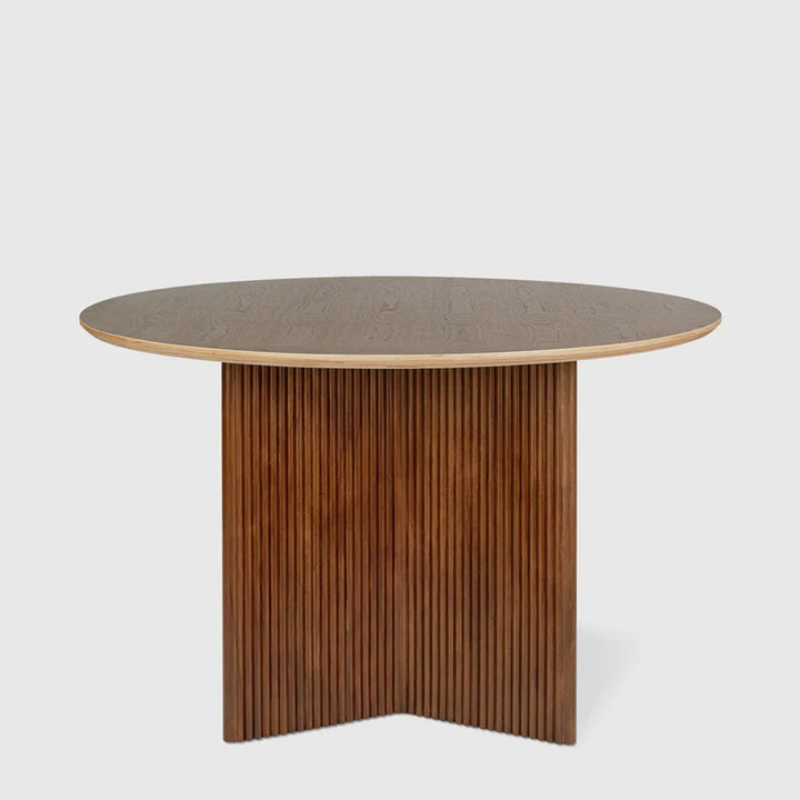 طاولة طعام سولارا