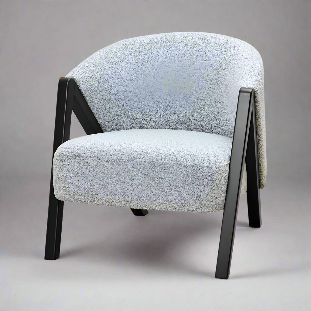 كرسي بذراعين من القماش من زينيثو