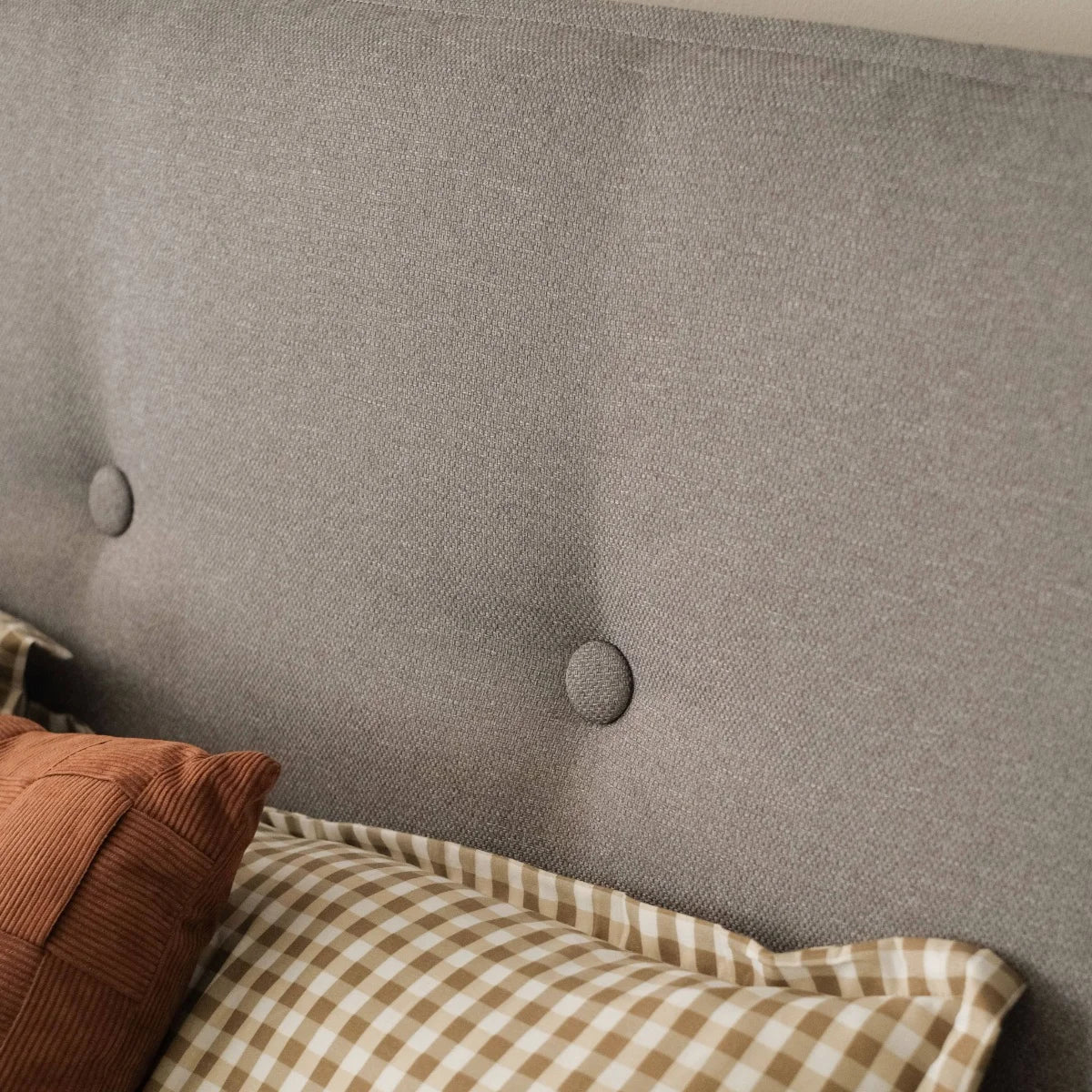 سرير زينتا المنجد