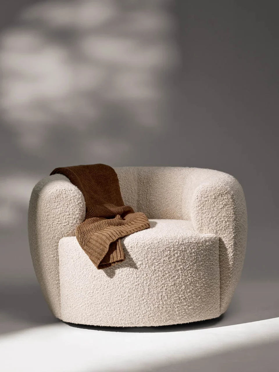 Liro Accent Chair