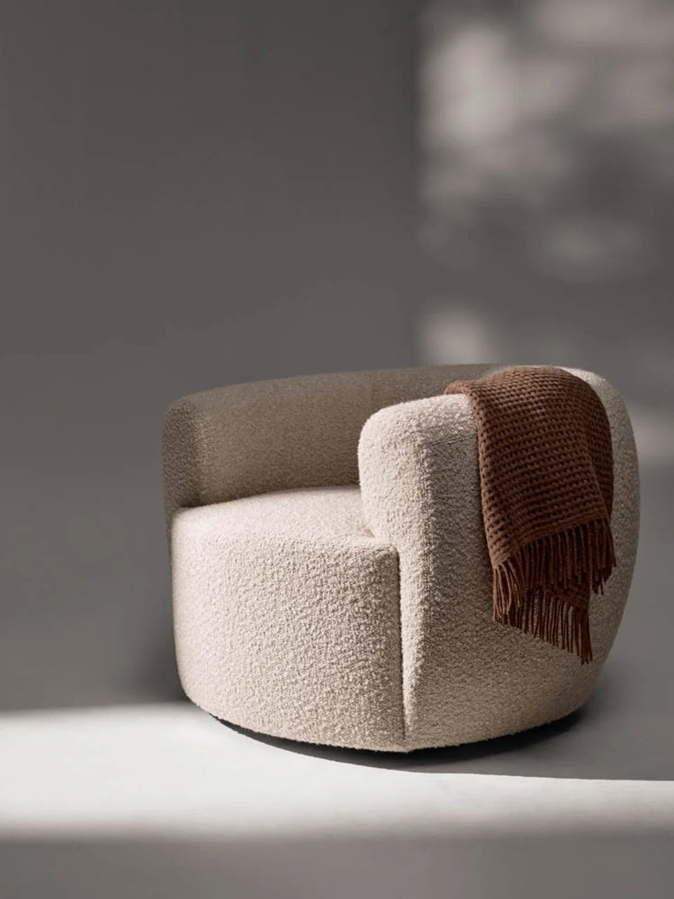 Liro Accent Chair