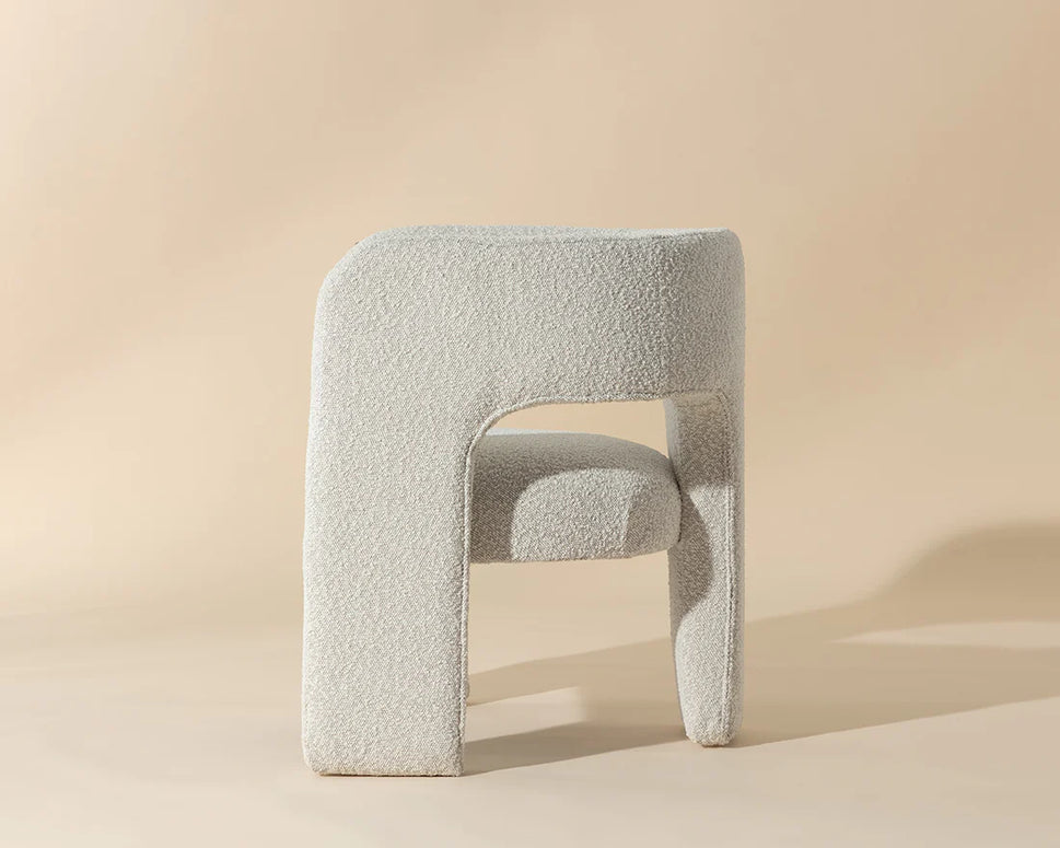 Niva Lounge Chair