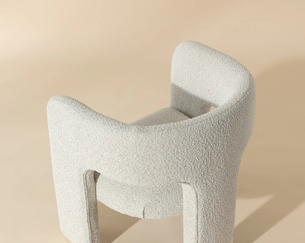 Niva Lounge Chair